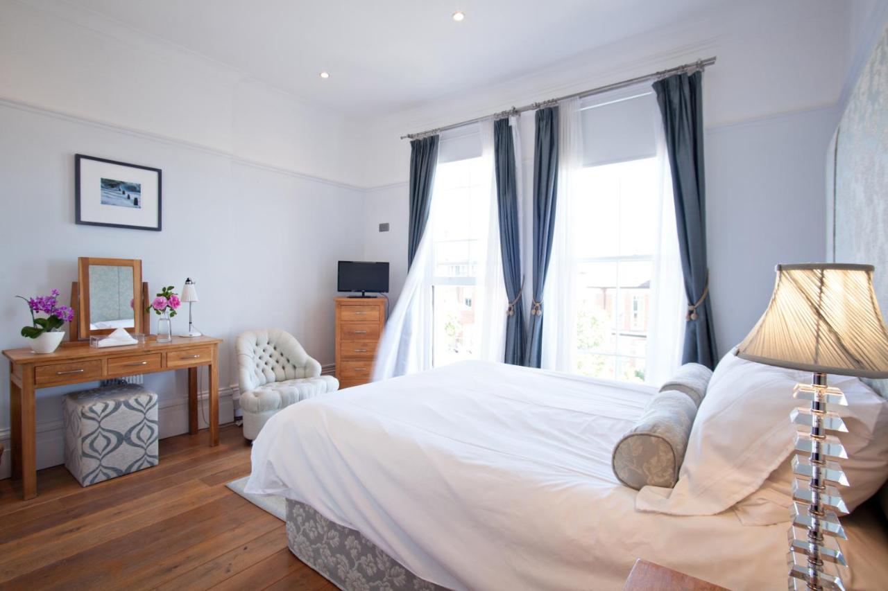 Black Rock House 5* Hastings